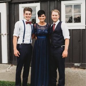 Meet your Posher, Amy